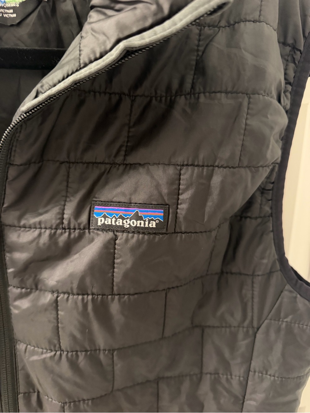 Patagonia men’s nano vest medium black